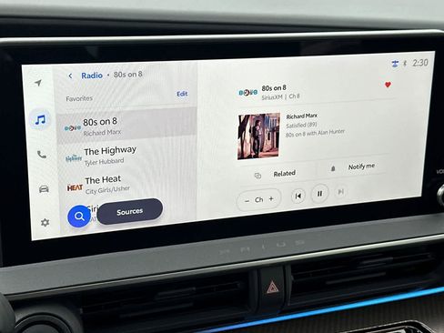 Used 2025 Toyota Prius Limited image 17