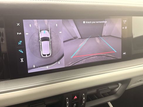 New 2025 Porsche Cayenne image 31