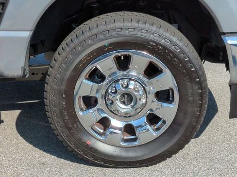 Used 2024 Ford F250 Lariat w/ Chrome Package image 11