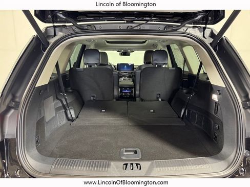 New 2026 Lincoln Aviator AWD w/ Jet Appearance Package image 23