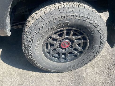 Used 2023 Toyota Tacoma TRD Pro AWD/4WD image 24