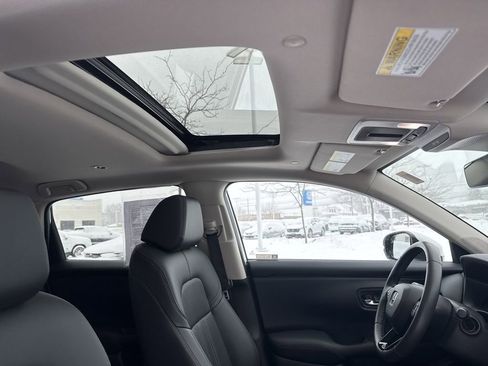 Certified 2023 Honda HR-V EX-L image 17