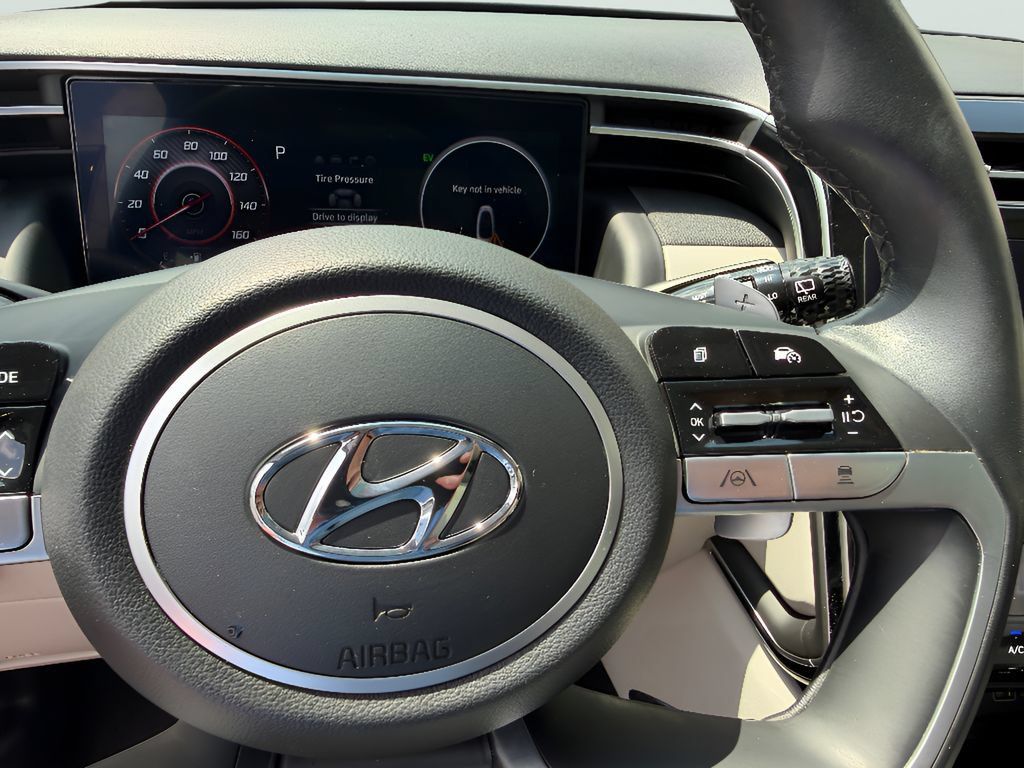 Used 2024 Hyundai Tucson Limited AWD/4WD image 26