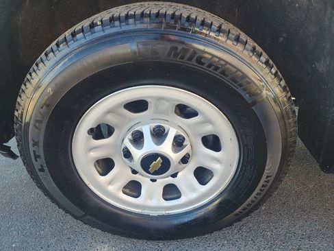 Used 2024 Chevrolet Silverado 2500 W/T w/ WT Fleet Convenience Package image 19