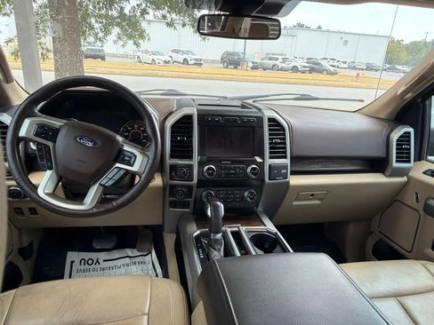Used 2020 Ford F150 Lariat w/ Equipment Group 502A Luxury AWD/4WD image 25