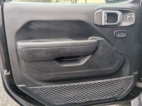 Used 2019 Jeep Wrangler Unlimited Sport S image 23