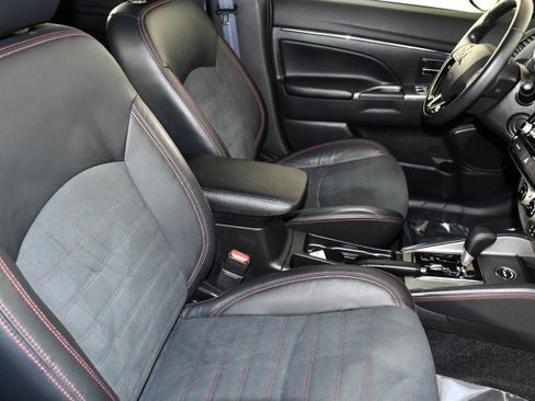 Used 2022 Mitsubishi Outlander Sport SE AWD/4WD image 41