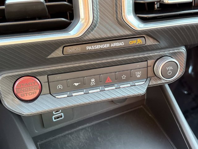 Used 2025 Ford Mustang GT Premium RWD image 16