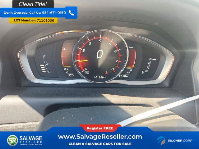 Used 2016 Volvo XC60 T6 w/ Proximity Package FWD image 12