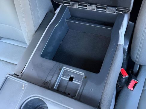 Used 2023 Ford F250 XLT image 46