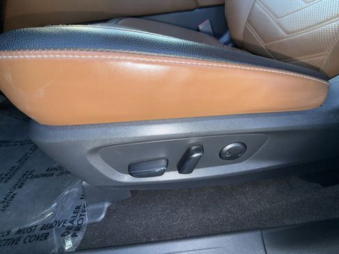 Used 2023 Nissan Pathfinder Platinum w/ Lighting Package (N93) image 14