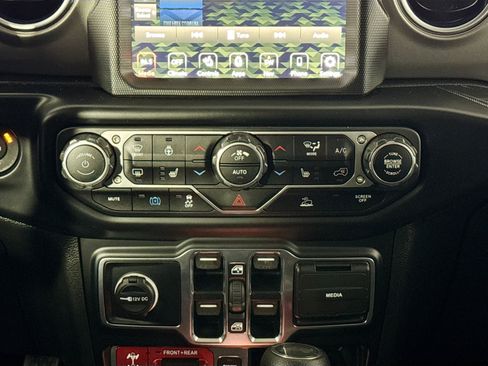 Used 2023 Jeep Wrangler Unlimited Rubicon 4xe w/ Dual Top Group AWD/4WD image 30