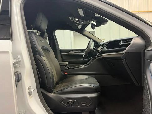 Used 2022 Jeep Grand Cherokee Trailhawk AWD/4WD image 21