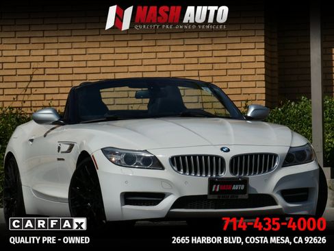 Used 2015 BMW Z4 sDrive35is RWD image 3