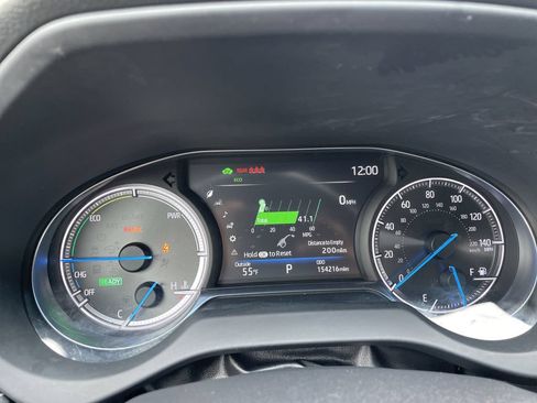 Used 2023 Toyota Venza LE AWD/4WD image 17