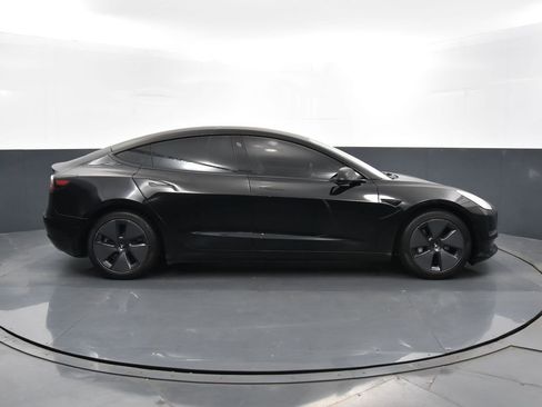 Used 2021 Tesla Model 3 Standard Range Plus image 28
