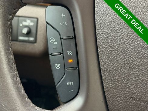 Used 2016 Buick Enclave Premium w/ Experience Buick Package FWD image 17