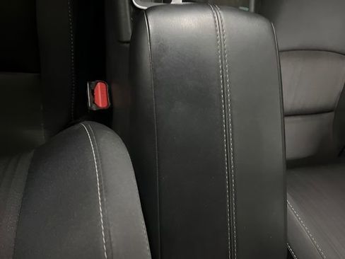 Used 2024 Nissan Altima 2.5 SV image 16