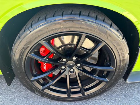 Used 2023 Dodge Challenger SRT Hellcat RWD image 9