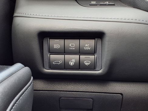 Used 2021 Toyota Highlander Platinum FWD image 20