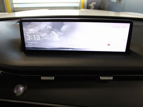 Used 2023 Genesis GV70 2.5T w/ Select Package image 33