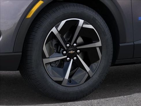 New 2026 Chevrolet Equinox EV LT FWD image 9