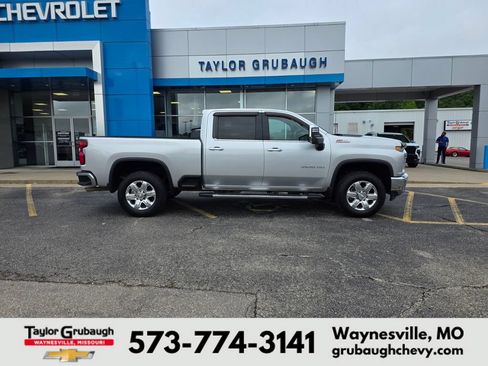Used 2020 Chevrolet Silverado 2500 LTZ w/ LTZ Plus Package AWD/4WD image 1