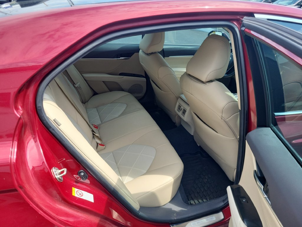Used 2018 Toyota Camry XLE w/ Driver Assist Package FWD image 11