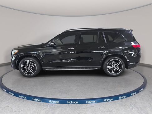 Used 2023 Mercedes-Benz GLS 450 4MATIC image 11