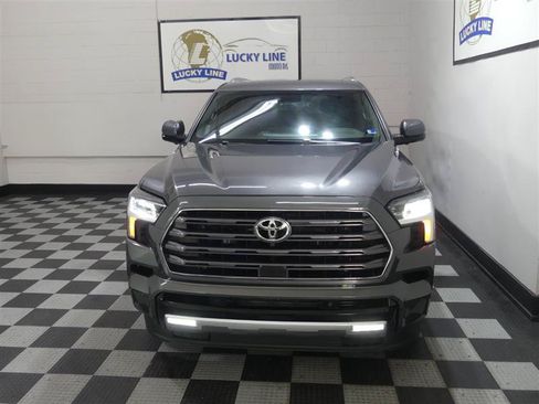 Used 2025 Toyota Sequoia Limited AWD/4WD image 3