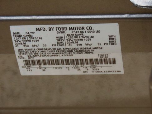 Certified 2022 Lincoln Nautilus Reserve w/ Luxury Package image 32