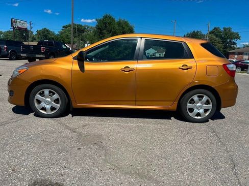 Used 2010 Toyota Matrix FWD image 8