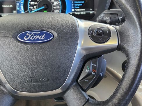 Used 2016 Ford C-MAX Energi SEL w/ Equipment Group 303A FWD image 26