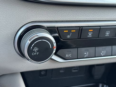 Certified 2023 Nissan Altima 2.5 SV w/ SV Premium Package image 29