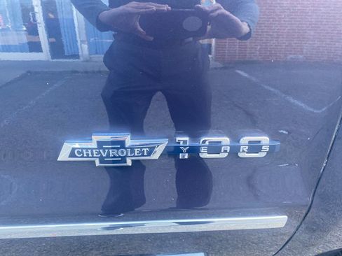 Used 2018 Chevrolet Silverado 1500 LTZ Z71 w/ Centennial Edition image 39