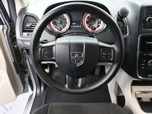 Used 2013 Dodge Grand Caravan SXT FWD image 24