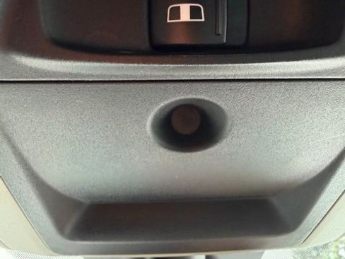 Used 2016 RAM 1500 Classic SLT image 24