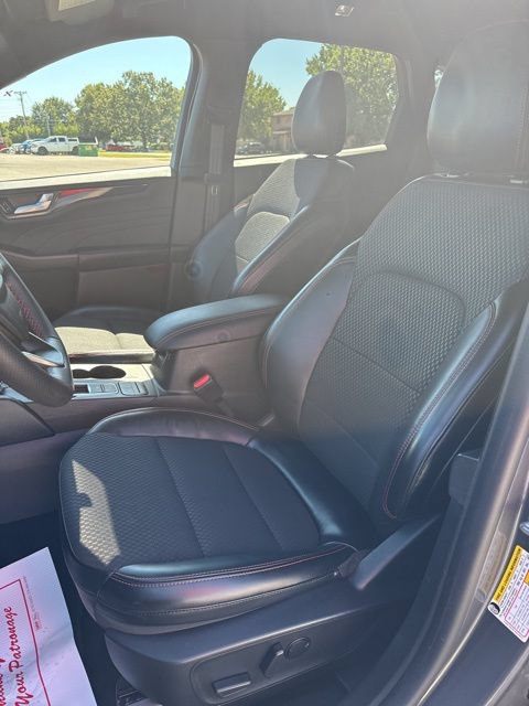 Used 2024 Ford Escape ST-Line FWD image 12