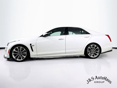 Used 2017 Cadillac CTS V w/ Luxury Package image 4