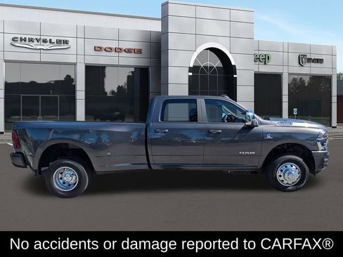 Used 2025 RAM 3500 Laramie image 2