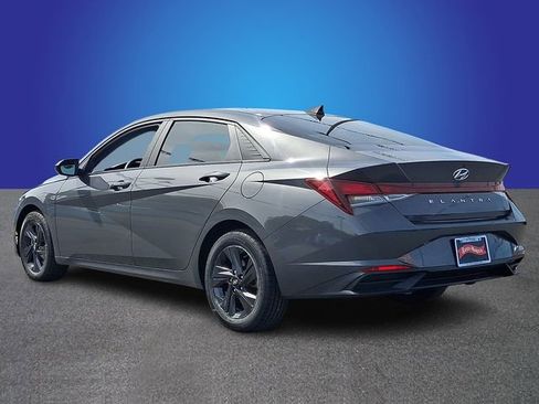 Used 2023 Hyundai Elantra SEL image 6