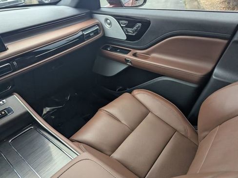 New 2026 Lincoln Aviator Reserve image 14