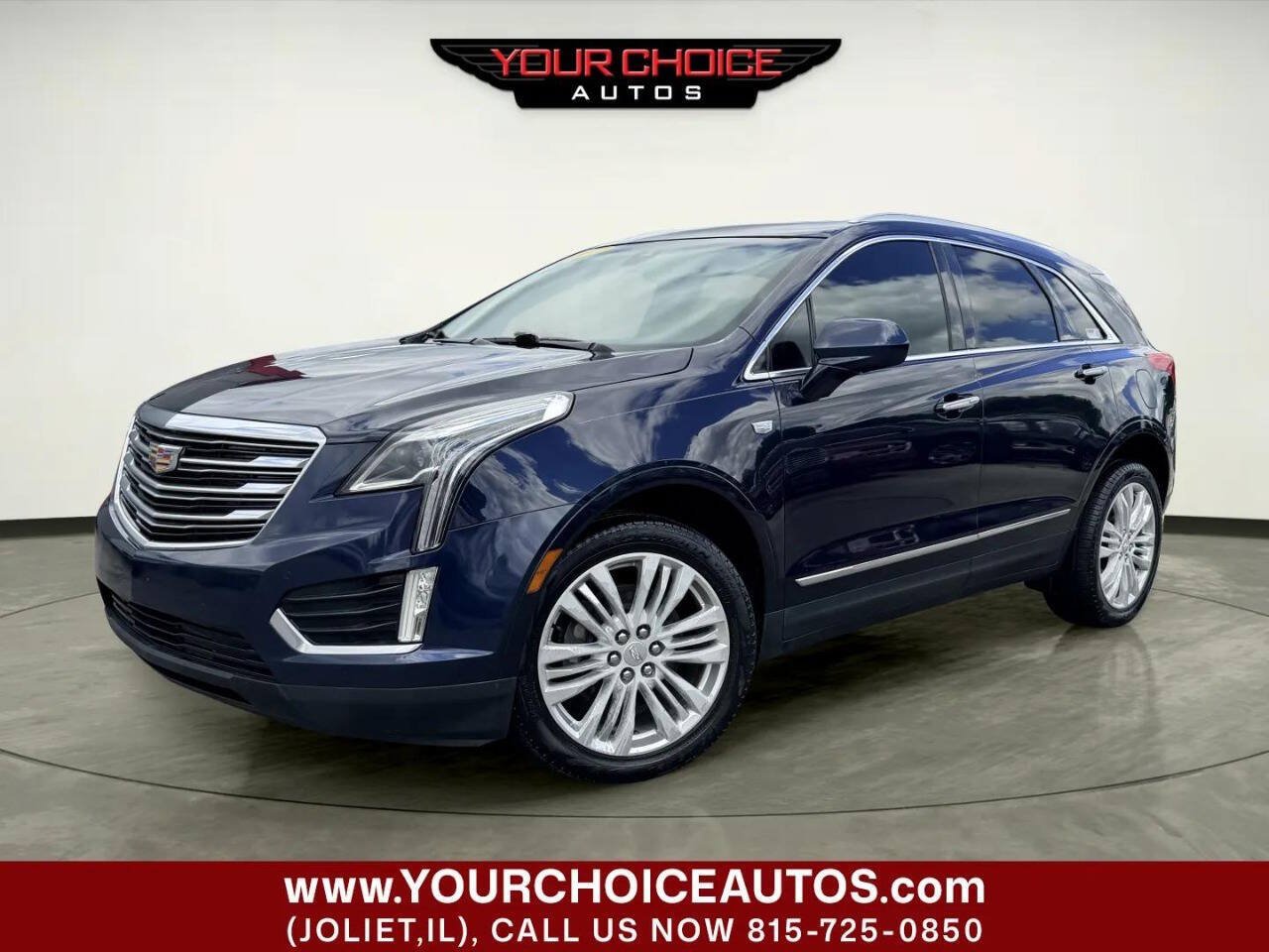 Used 2017 Cadillac XT5 Premium Luxury FWD image 1