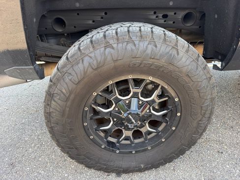 Used 2018 Chevrolet Silverado 2500 LTZ AWD/4WD image 12