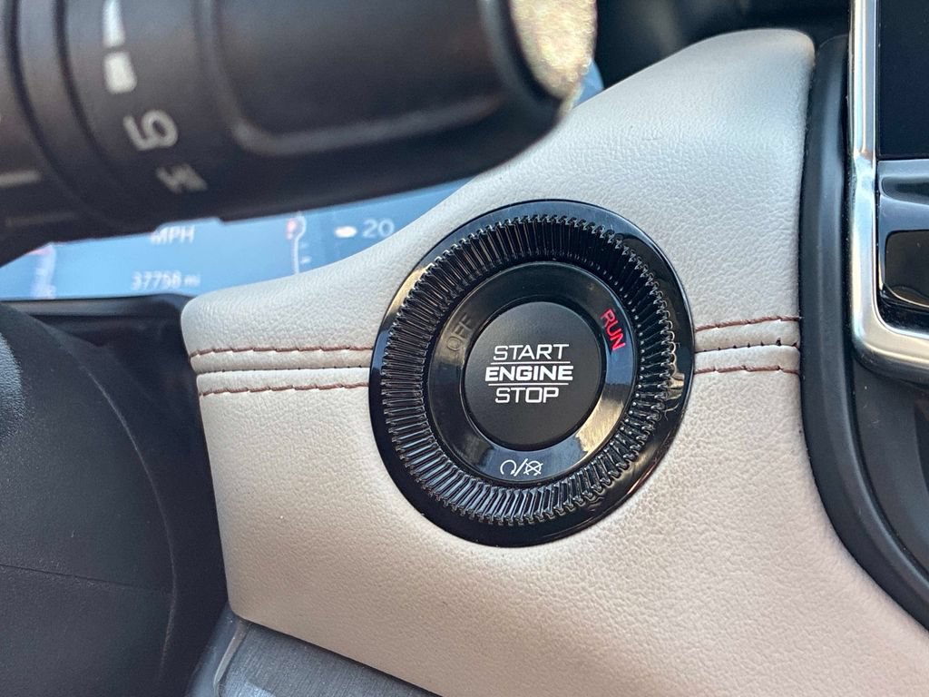 Used 2022 Jeep Compass Limited w/ Sun and Sound Group AWD/4WD image 28