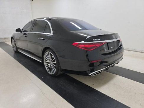 Used 2022 Mercedes-Benz S 500 4MATIC w/ AMG Line Package image 4