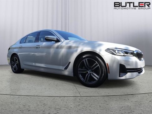 Used 2023 BMW 530i w/ Convenience Package RWD image 9