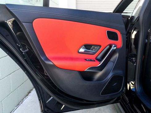 Used 2023 Mercedes-Benz CLA 35 AMG 4MATIC image 18