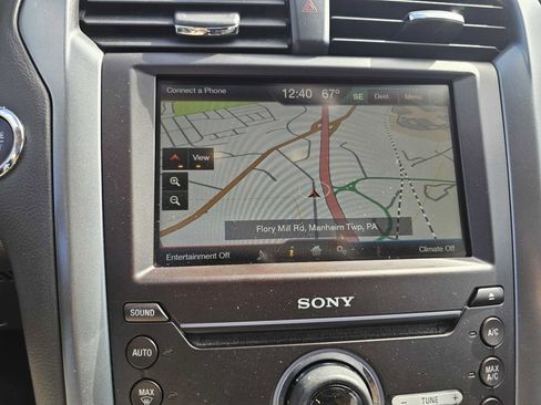 Used 2016 Ford Fusion Titanium image 16