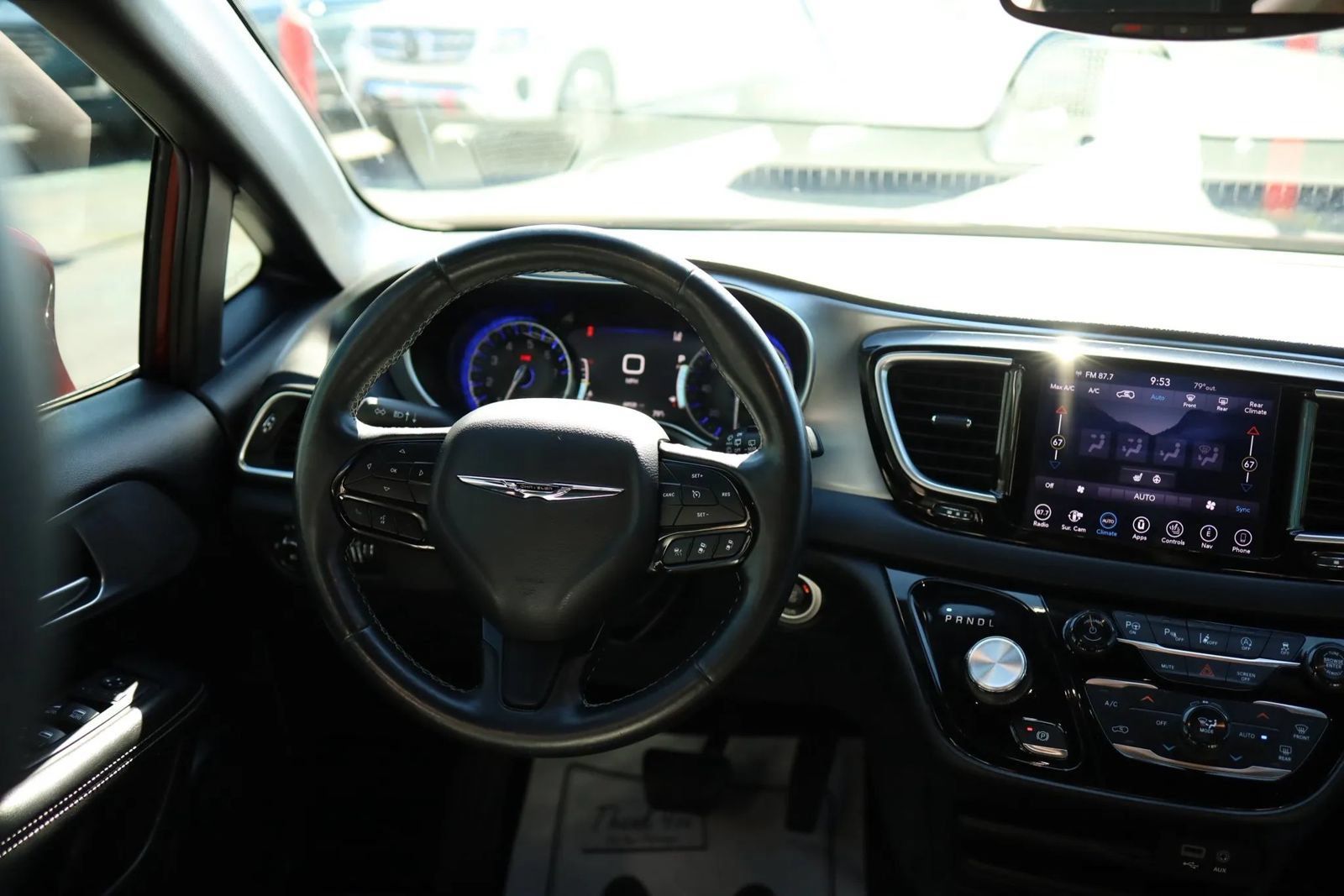 Used 2019 Chrysler Pacifica Touring-L w/ Advanced Safetytec Group FWD image 31